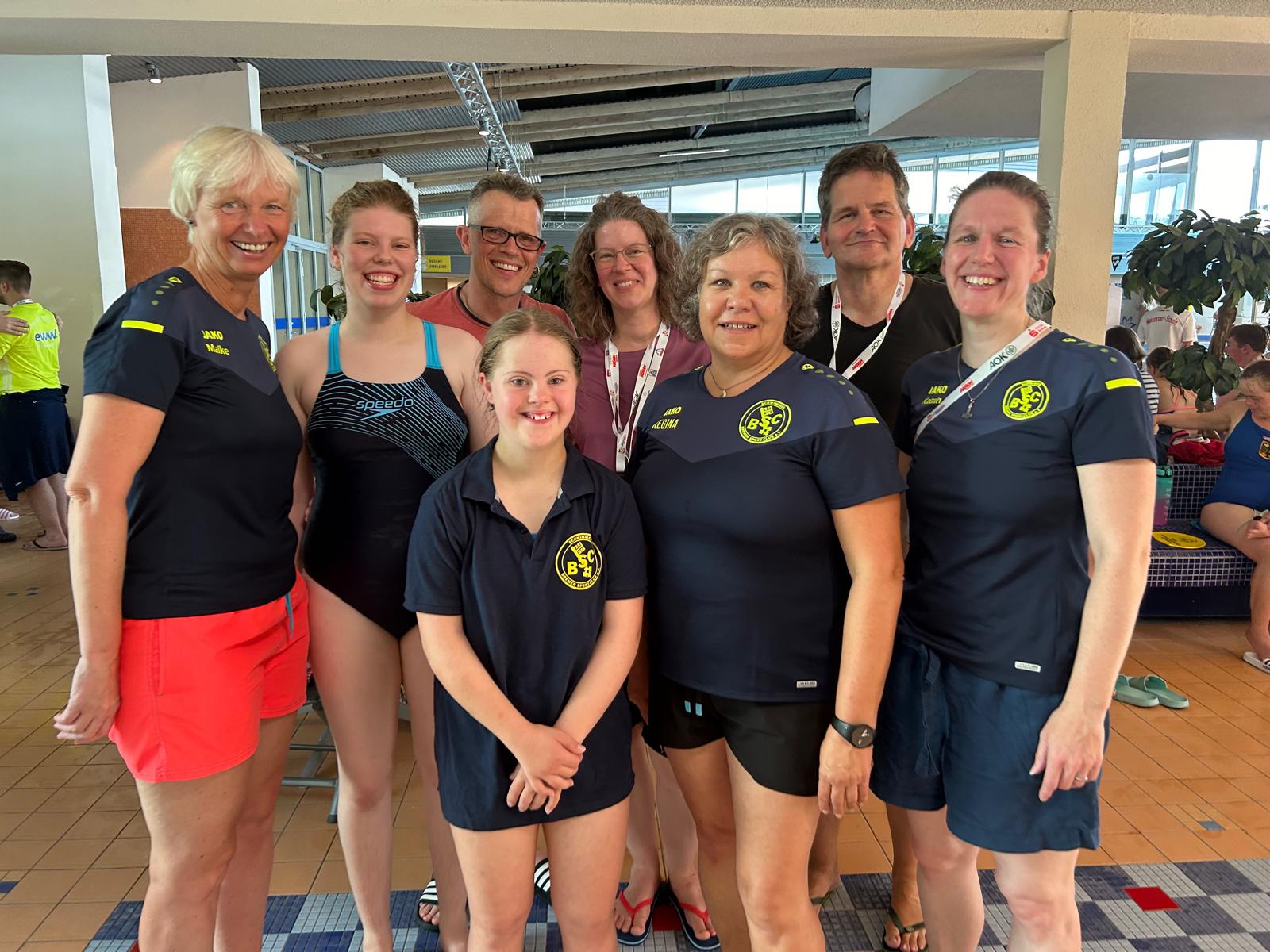 Zwei Athletinnen bei den Special Olympics